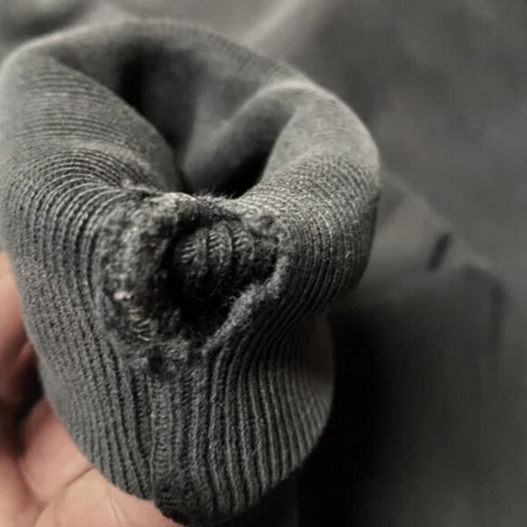 Champion Reverse Weave Crew Neck Sweater Men Medium M Black Pullover Sweatshirt - Picture 9 of 9